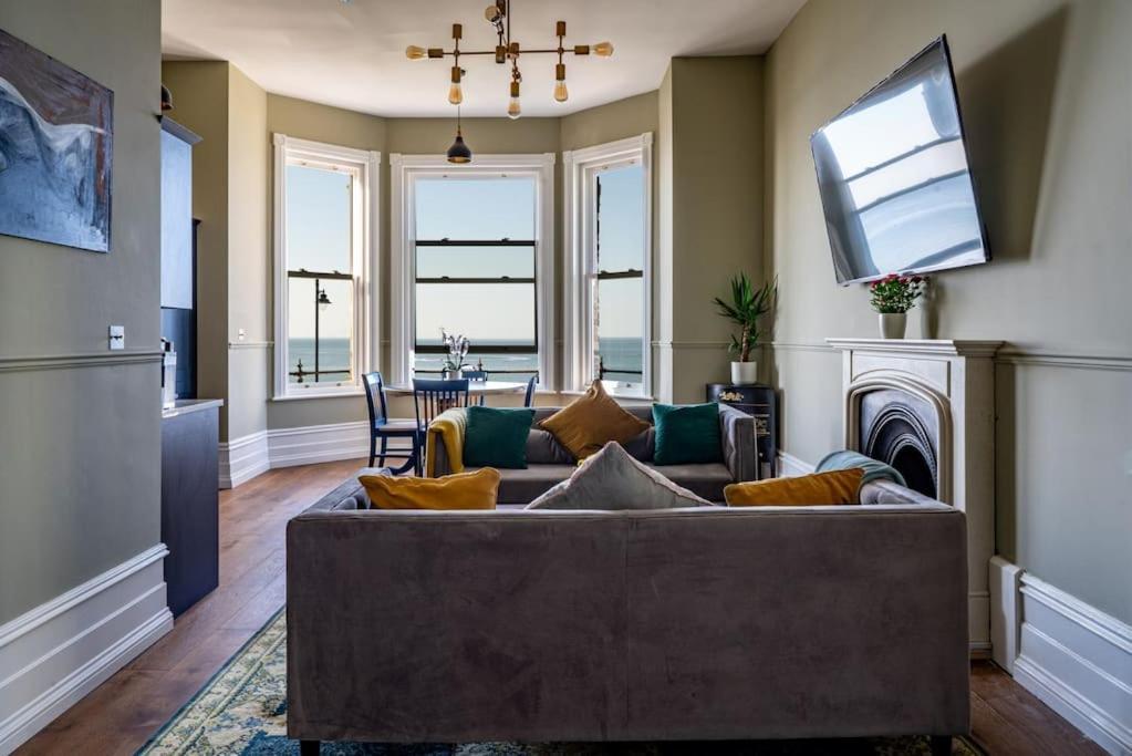 Beachfront Luxury Home With Spectacular Sea Views Herne Bay Exterior foto